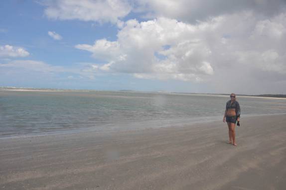 Caminhando de Tatajuba para Jeri, antes de chegar à barra do Guriú - CE